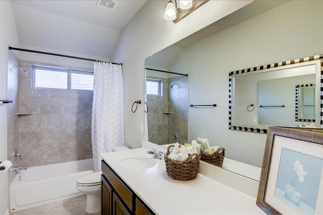 13409 Larrys LN, Manchaca, TX 78652