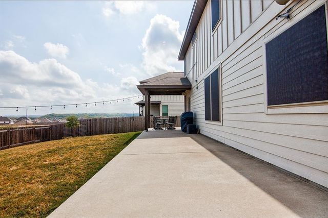 13409 Larrys LN, Manchaca, TX 78652