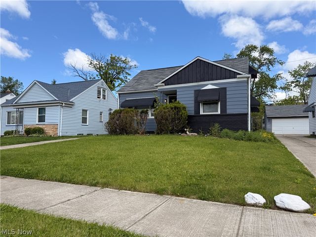 19107 Longview Avenue, Maple Heights, OH 44137