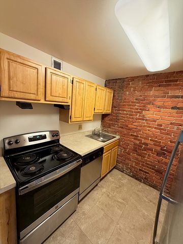 66 Westland Avenue 205, Boston, MA 02115