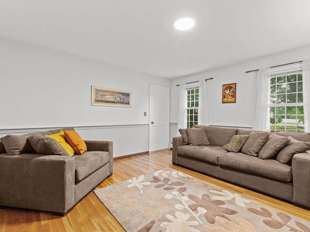 1 Longmeadow Road, Westborough, MA 01581