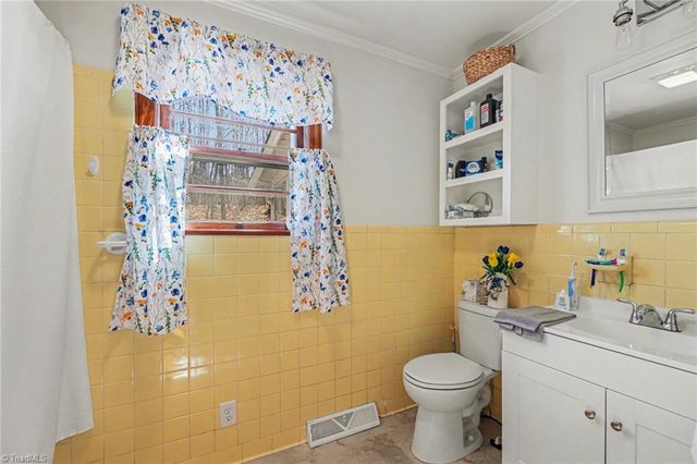 952 Andrew Hunter Road, Franklinville, NC 27248