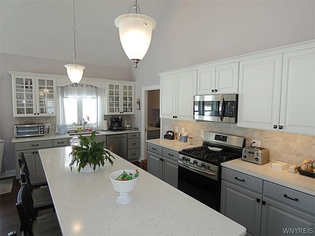 6385 Boston State Road 26, Hamburg, NY 14075