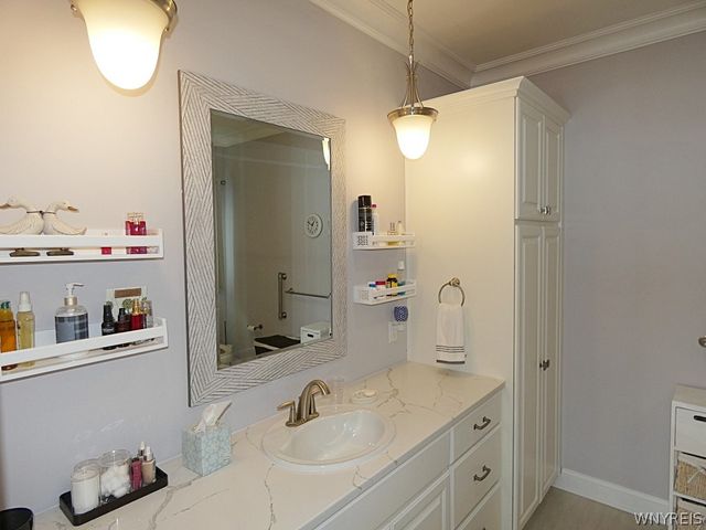 6385 Boston State Road 26, Hamburg, NY 14075