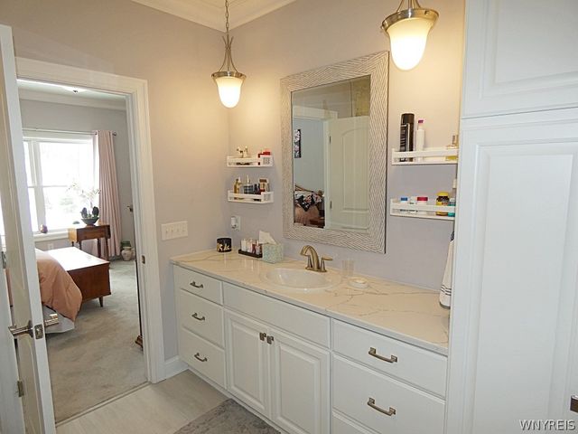 6385 Boston State Road 26, Hamburg, NY 14075