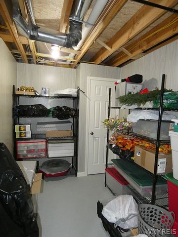 6385 Boston State Road 26, Hamburg, NY 14075