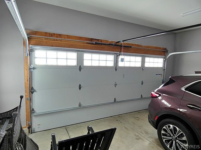 6385 Boston State Road 26, Hamburg, NY 14075