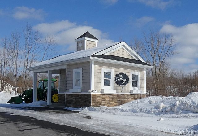 6385 Boston State Road 26, Hamburg, NY 14075