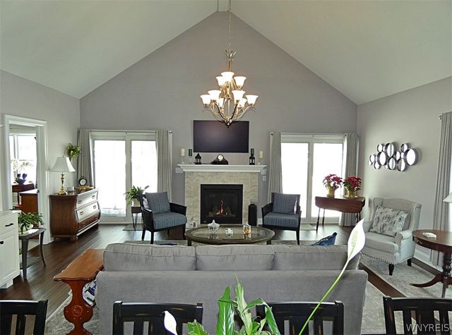 6385 Boston State Road 26, Hamburg, NY 14075