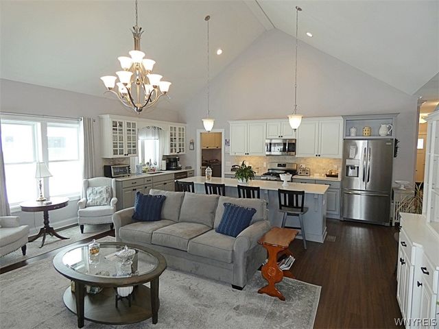 6385 Boston State Road 26, Hamburg, NY 14075