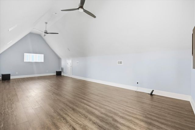 1572 Rabbit Ridge Road, Heath, TX 75032