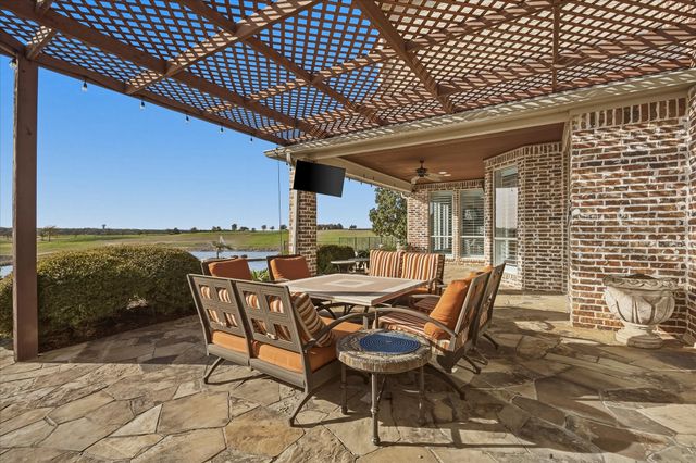 1572 Rabbit Ridge Road, Heath, TX 75032