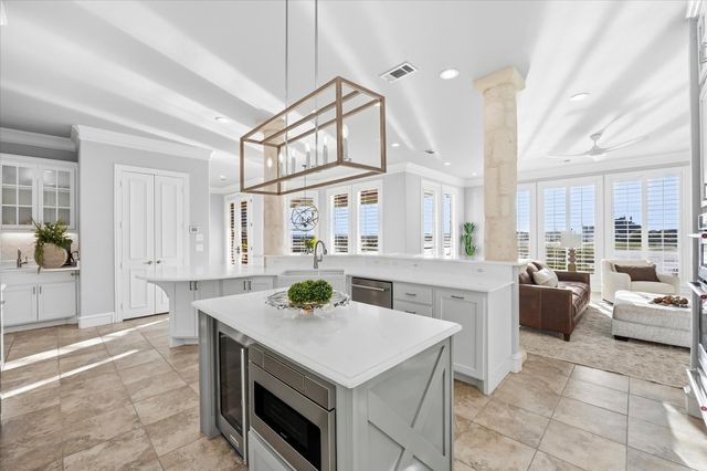 1572 Rabbit Ridge Road, Heath, TX 75032