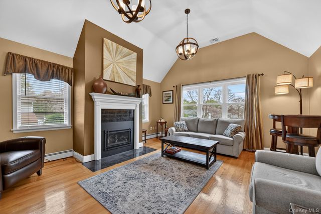 1 Pommel Drive, Newburgh, NY 12550