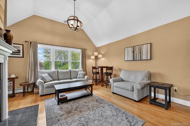 1 Pommel Drive, Newburgh, NY 12550