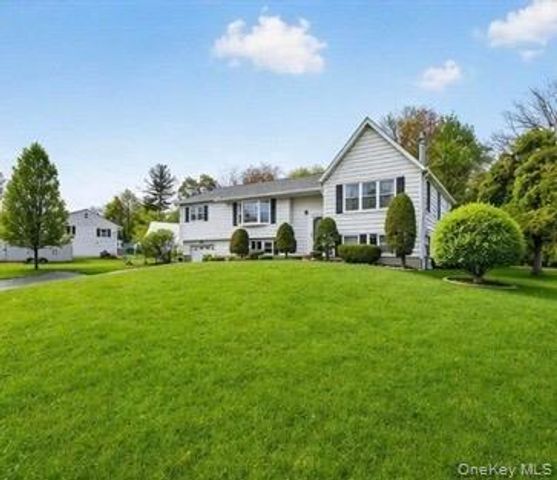 1 Pommel Drive, Newburgh, NY 12550
