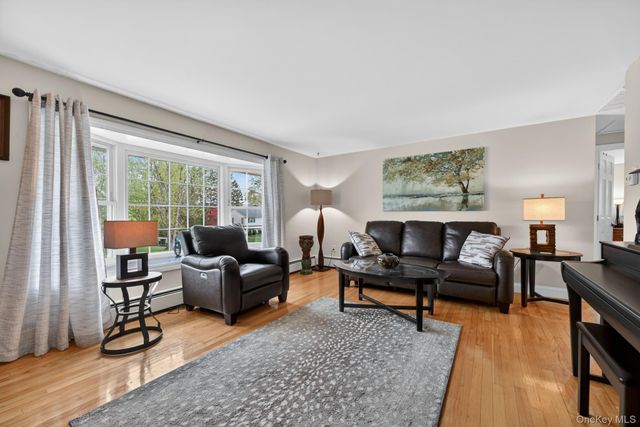 1 Pommel Drive, Newburgh, NY 12550