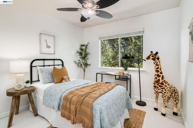 25528 Conley Downs Dr, Castro Valley, CA 94552