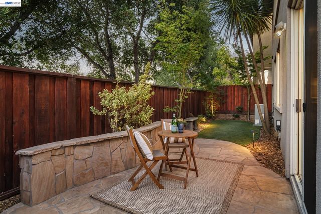 25528 Conley Downs Dr, Castro Valley, CA 94552