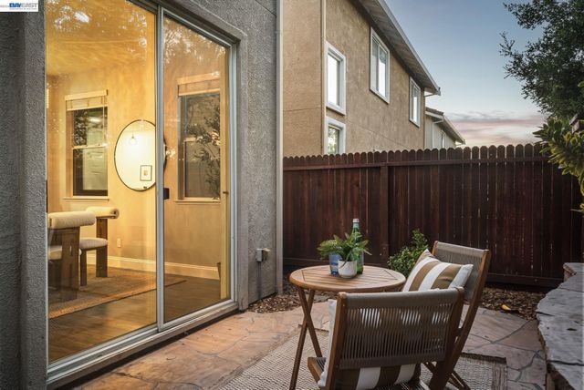 25528 Conley Downs Dr, Castro Valley, CA 94552