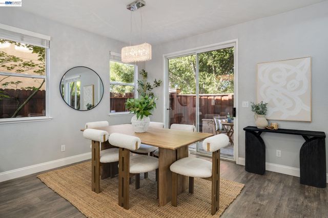 25528 Conley Downs Dr, Castro Valley, CA 94552