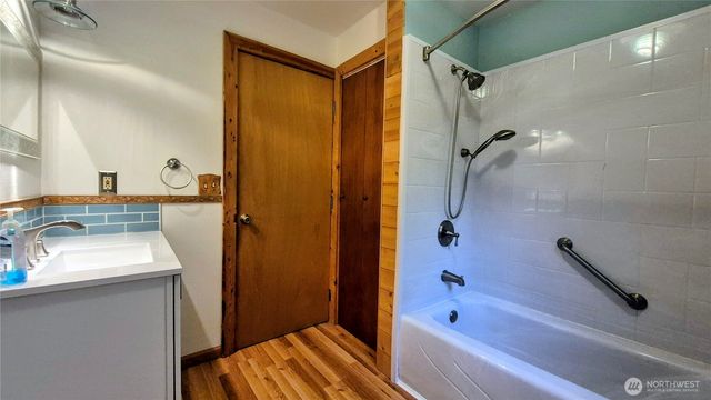 5182 Lars Hansen Road SE, Port Orchard, WA 98367