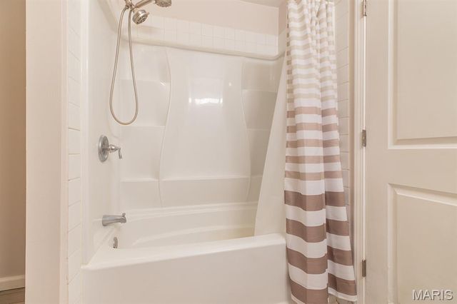 726 Rice Street, Wood River, IL 62095