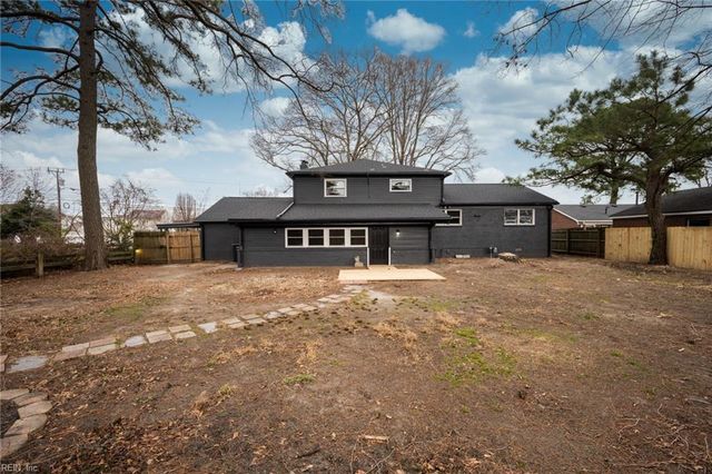 1413 W Queen ST, Hampton, VA 23669