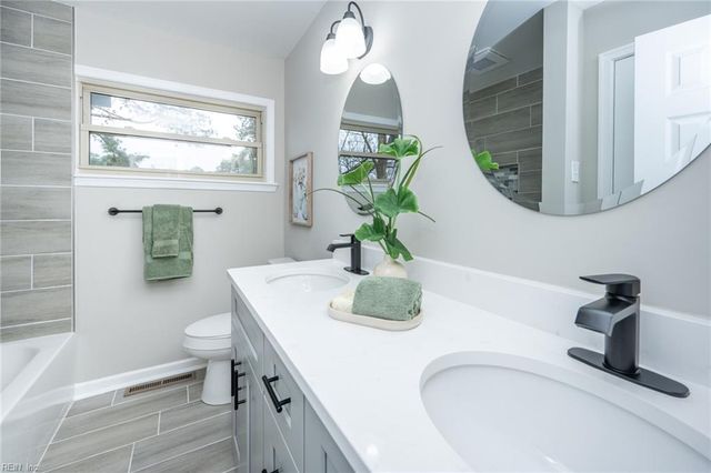 1413 W Queen ST, Hampton, VA 23669