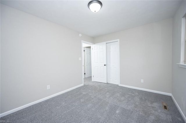 1413 W Queen ST, Hampton, VA 23669