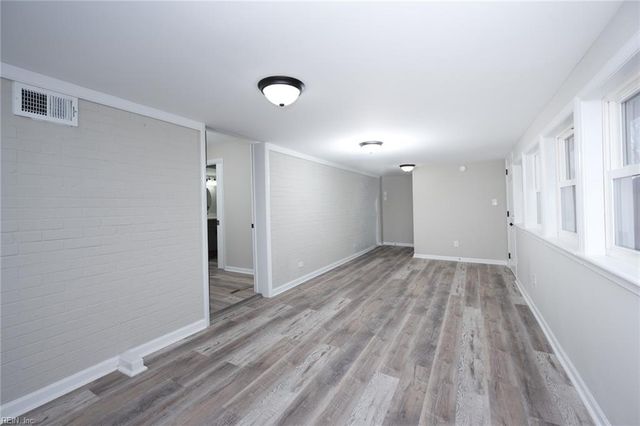 1413 W Queen ST, Hampton, VA 23669