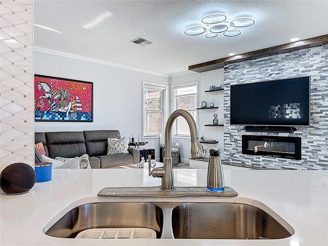 14376 LORD BARCLAY DRIVE, Orlando, FL 32837