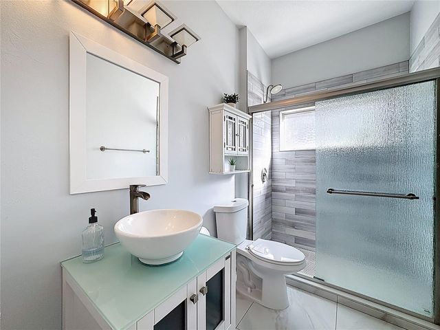 14376 LORD BARCLAY DRIVE, Orlando, FL 32837