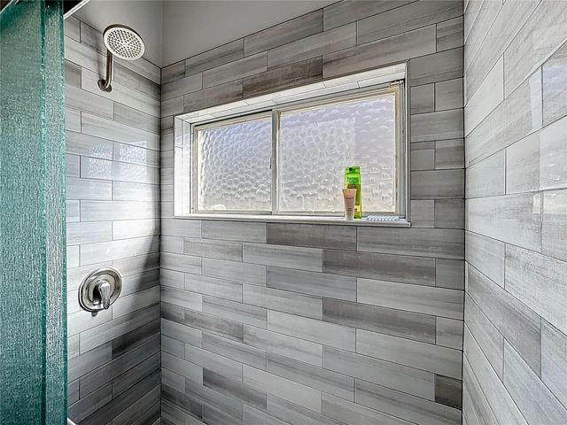 14376 LORD BARCLAY DRIVE, Orlando, FL 32837