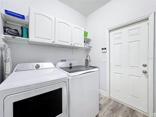 14376 LORD BARCLAY DRIVE, Orlando, FL 32837