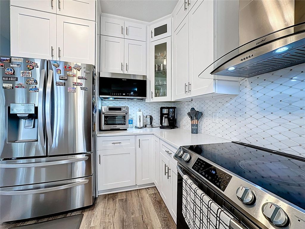 Image 25 of property listing at 14376 LORD BARCLAY DRIVE, Orlando, FL 32837