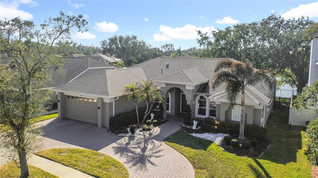 Image 6 of property listing at 14376 LORD BARCLAY DRIVE, Orlando, FL 32837