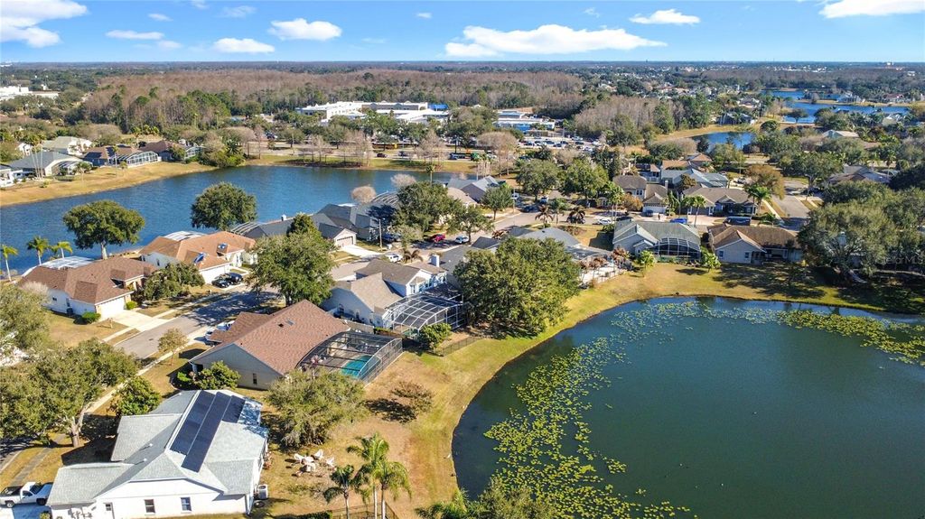 Image 71 of property listing at 14376 LORD BARCLAY DRIVE, Orlando, FL 32837