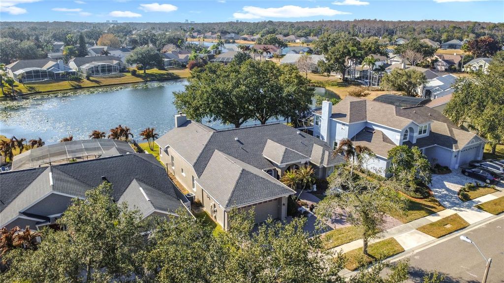 Image 79 of property listing at 14376 LORD BARCLAY DRIVE, Orlando, FL 32837