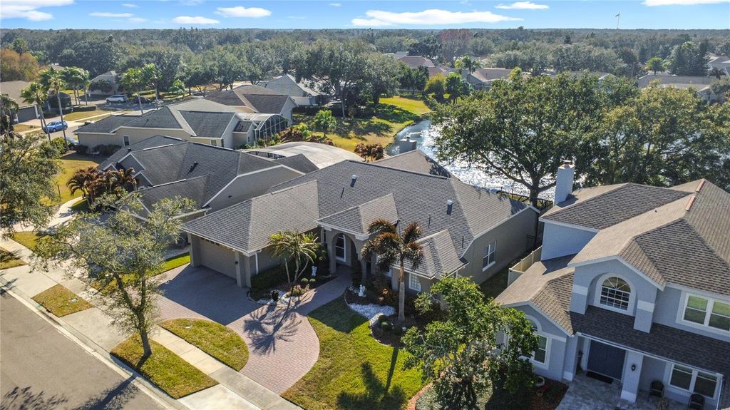 Image 81 of property listing at 14376 LORD BARCLAY DRIVE, Orlando, FL 32837