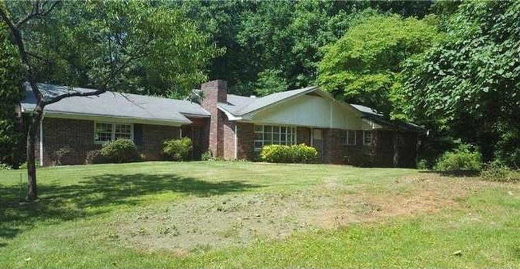 1256 E Piedmont Road, Marietta, GA 30062