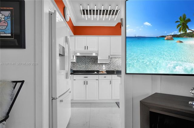 4775 Collins Ave 1806, Miami Beach, FL 33140