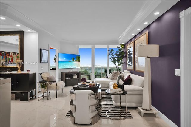 4775 Collins Ave 1806, Miami Beach, FL 33140