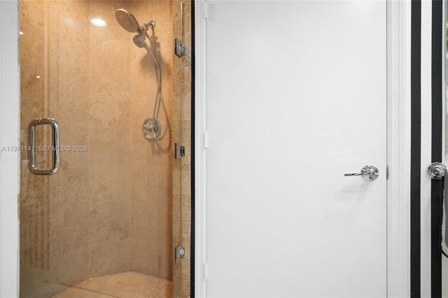 4775 Collins Ave 1806, Miami Beach, FL 33140