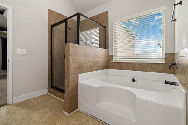 2321 Willow Shade Lane, Loganville, GA 30052