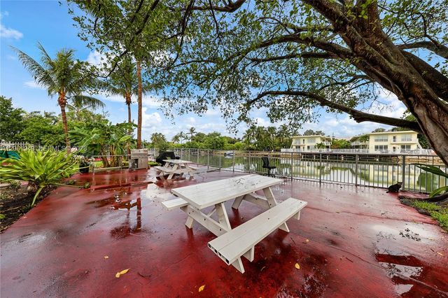1289 Marseille Dr 45, Miami Beach, FL 33141