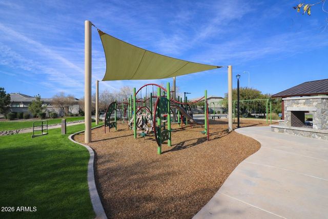 2110 E Aquarius Place, Chandler, AZ 85249