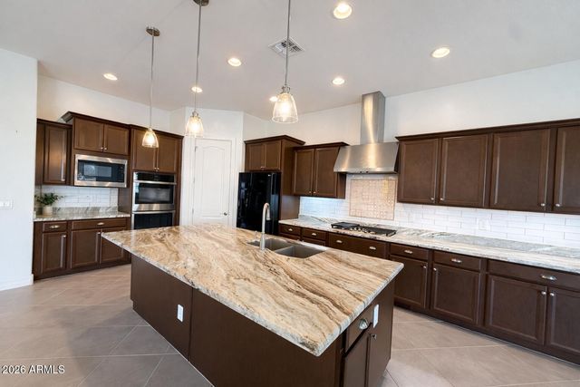 2110 E Aquarius Place, Chandler, AZ 85249