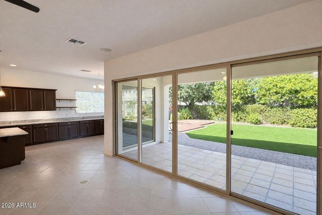 2110 E Aquarius Place, Chandler, AZ 85249