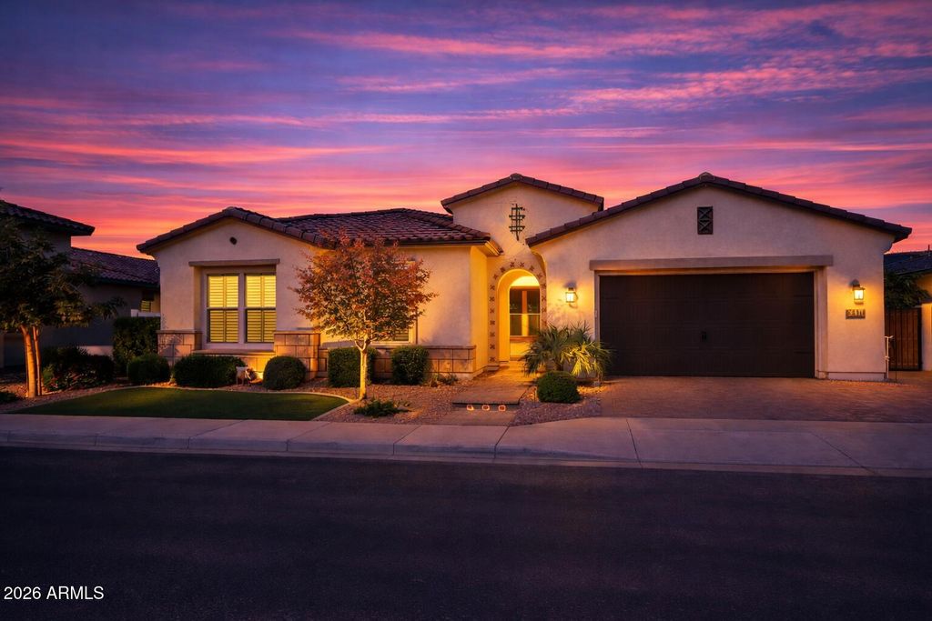 2110 E Aquarius Place, Chandler, AZ 85249